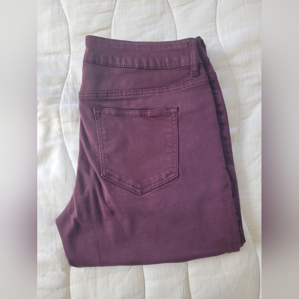 Maurices colored jeggings maroon/burgundy LAST CHANCE